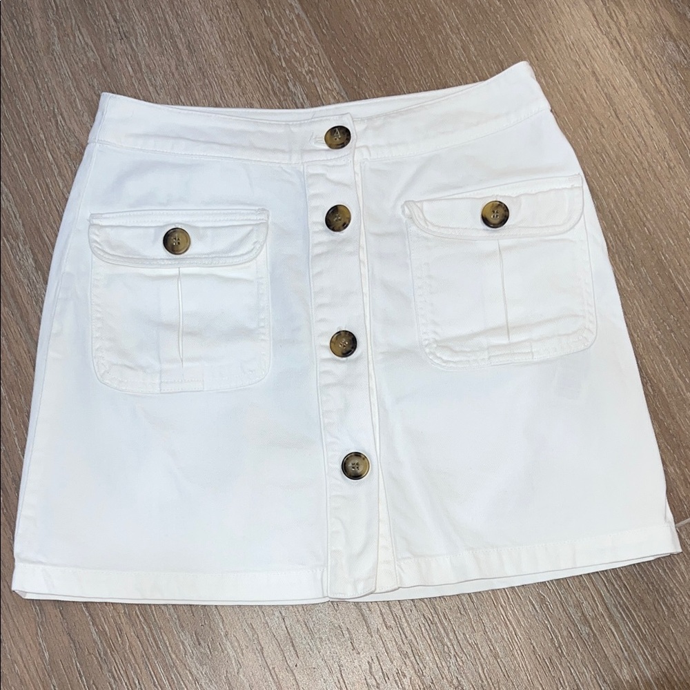 Stradivarius White Button-Down Mini denim Skirt - image 1